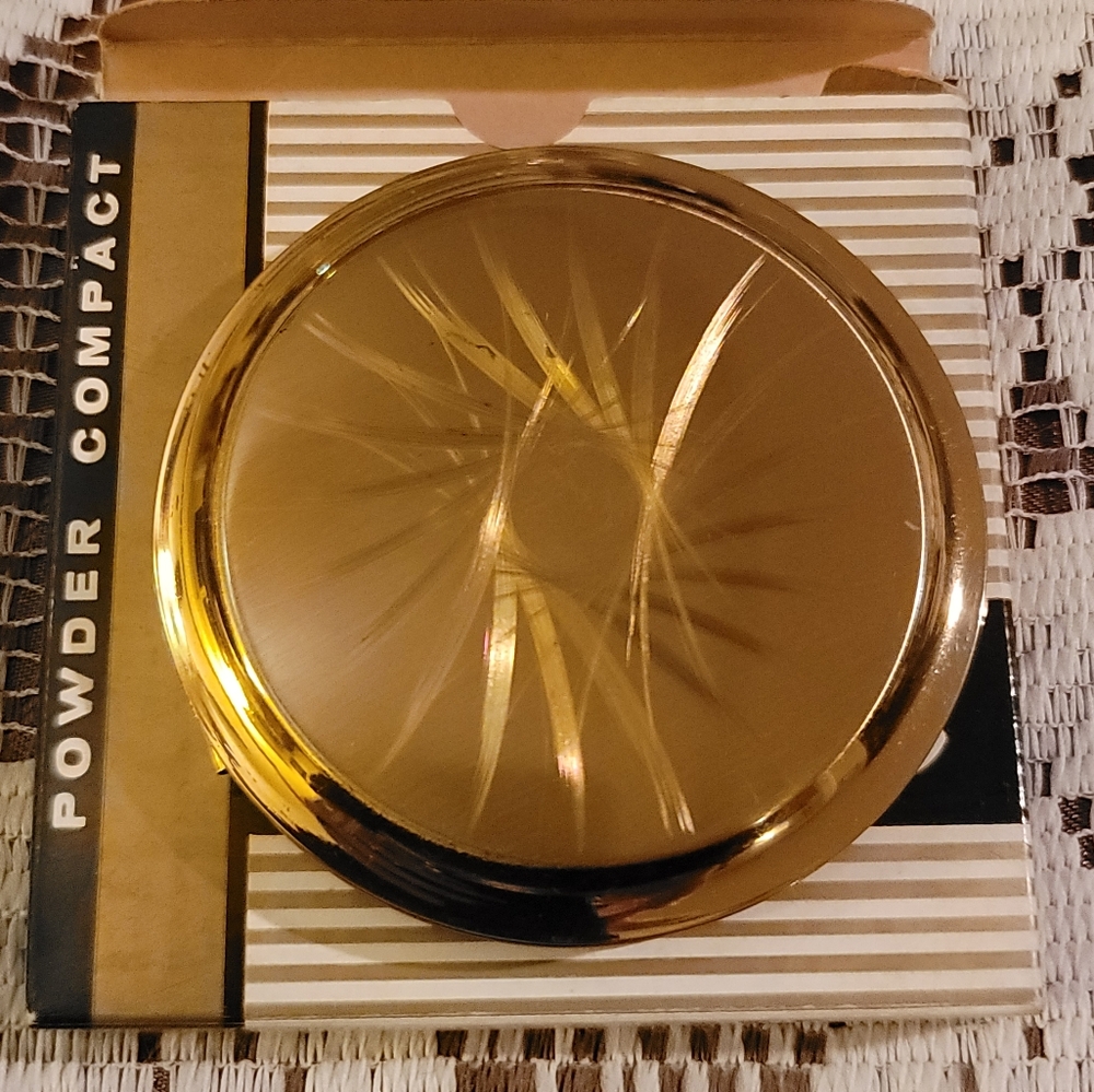 Vintage Compact